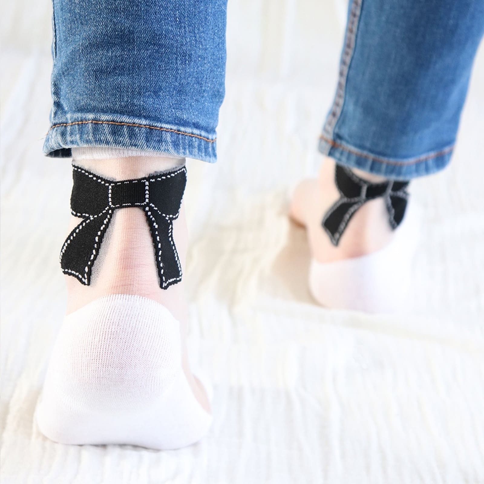 YUKO.B Socken BE A GIFT weiss