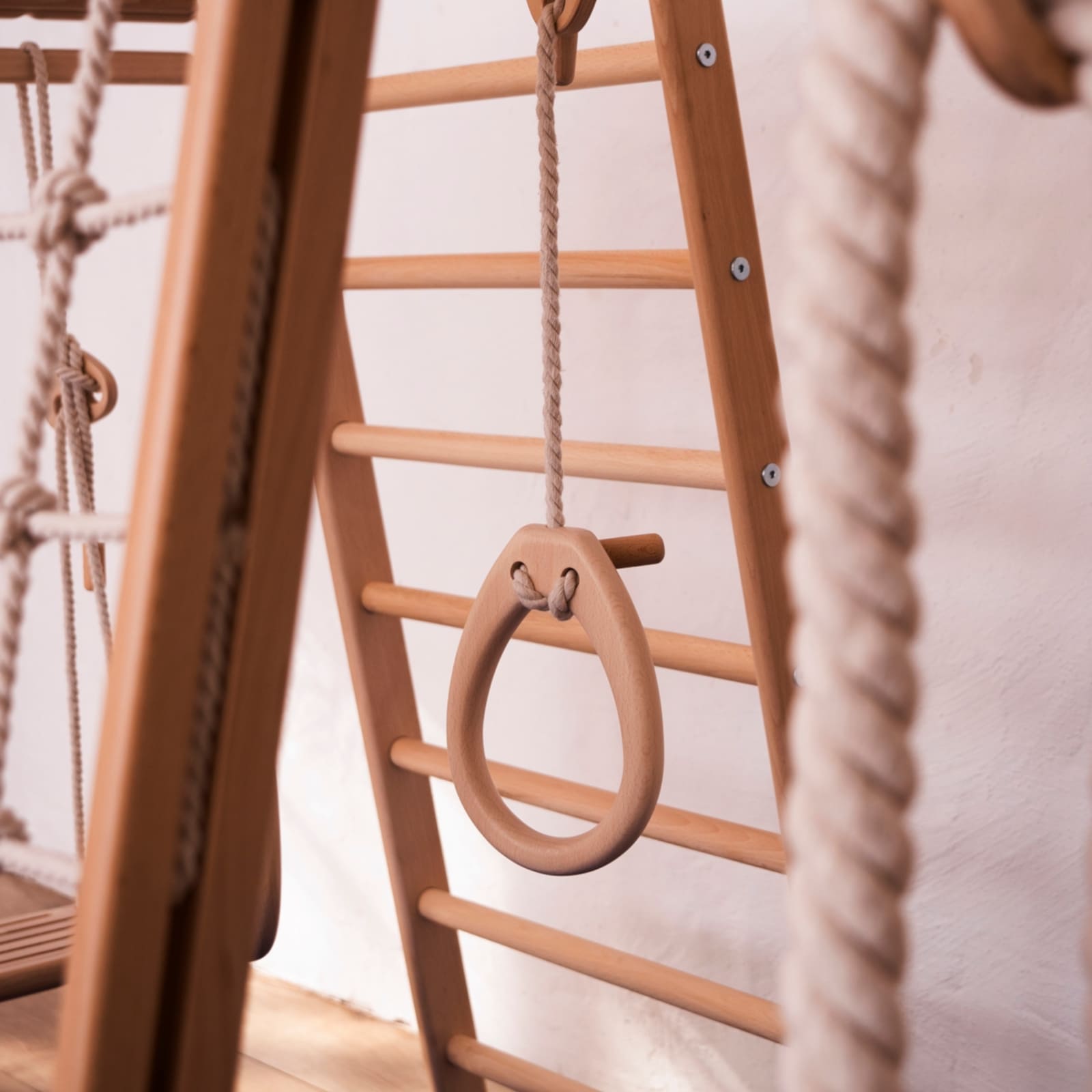 WOODANDHEARTS Place de jeu d'escalade