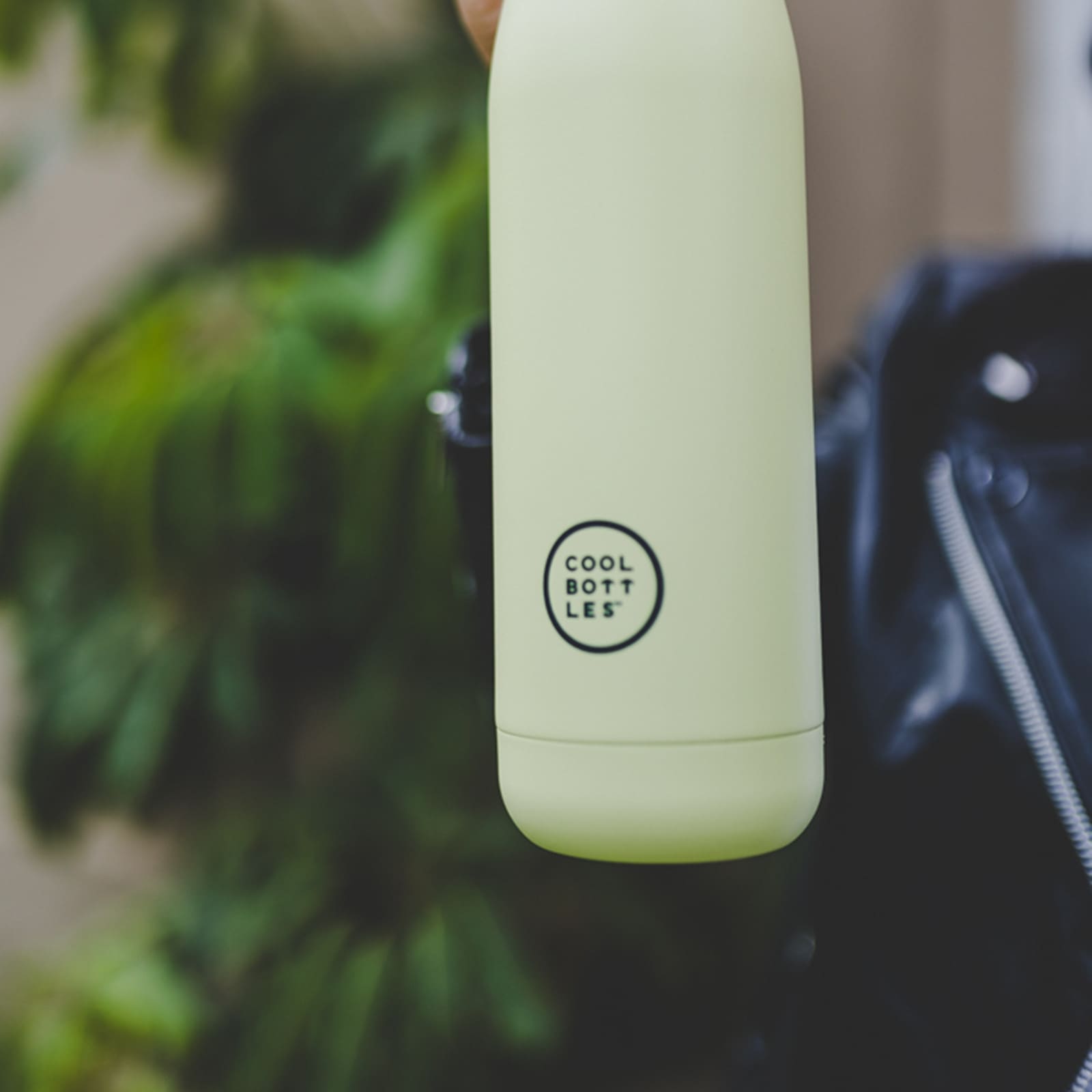 COOL BOTTLES Isolierflasche The Bottle Pastel Green 350ml