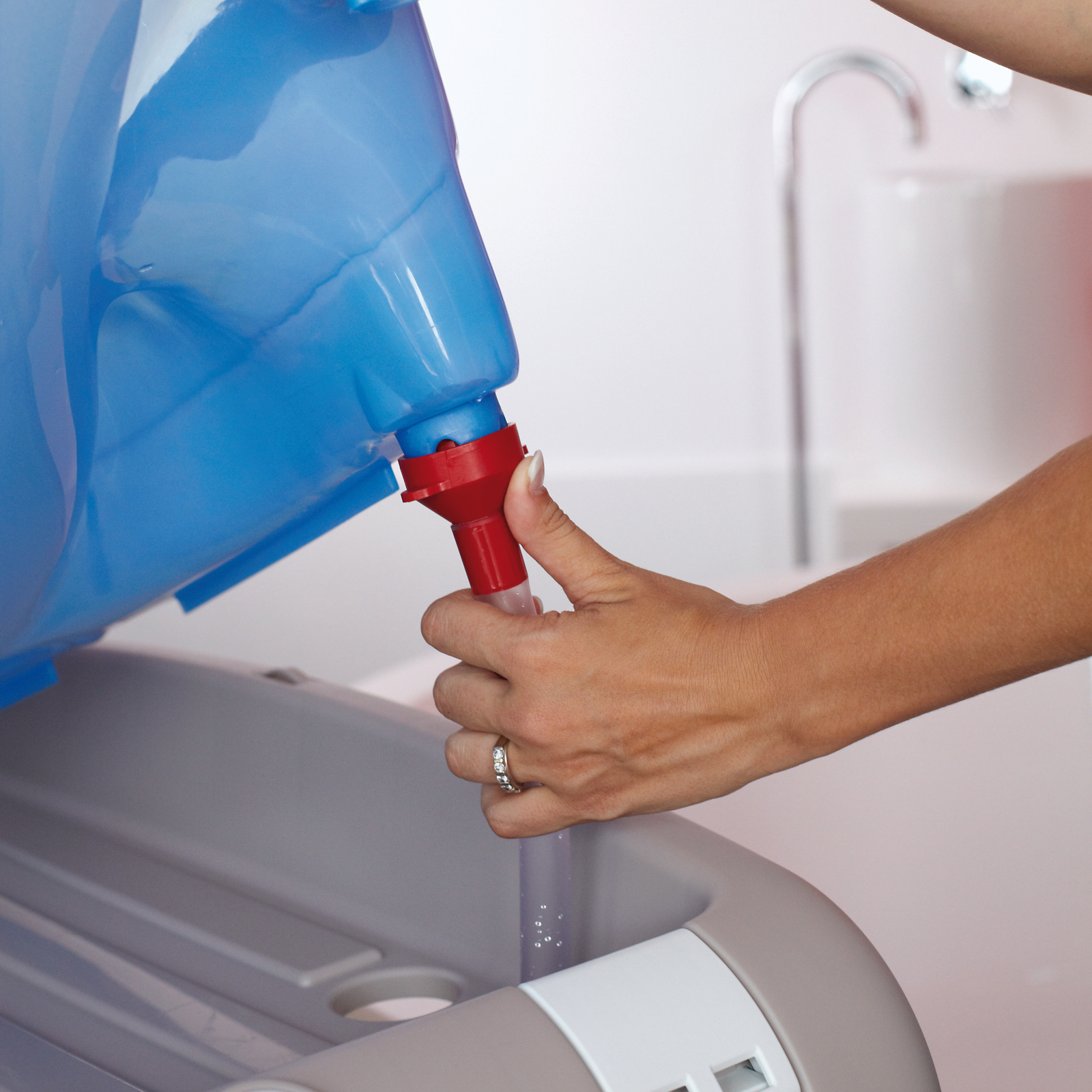 O38450040-2q_3079_1600x1600