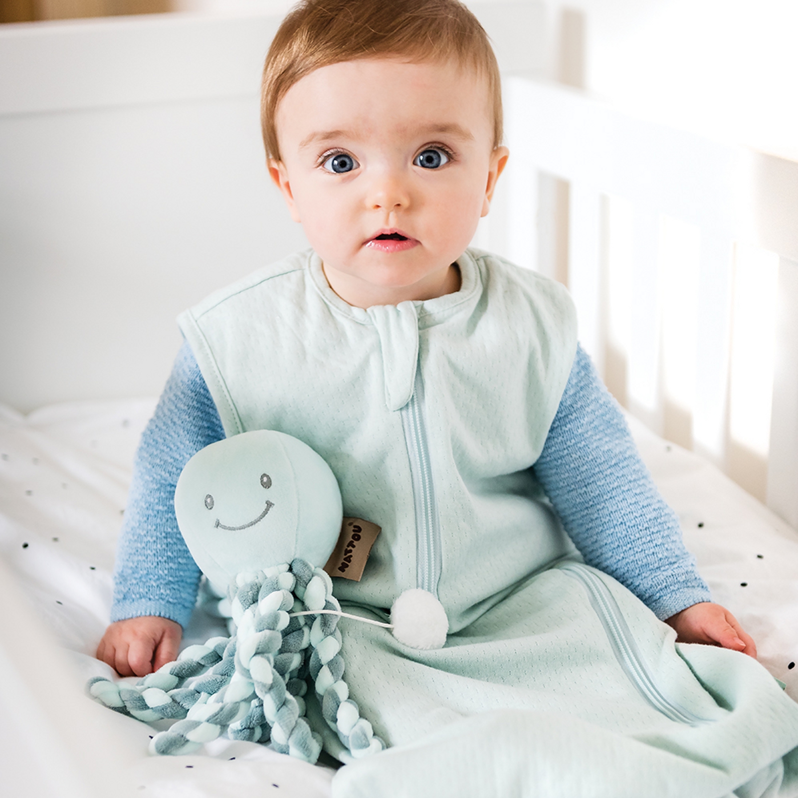 N879255-4q_4716_1600x1600